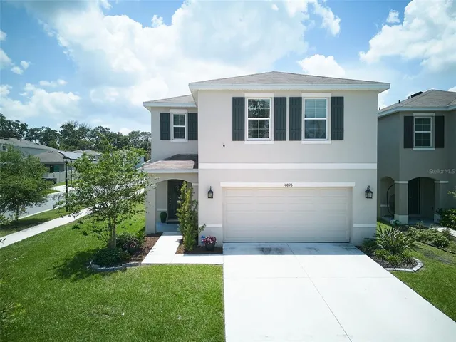$423,900 | 10826 Trailing Vine Drive, Tampa, FL 33610
