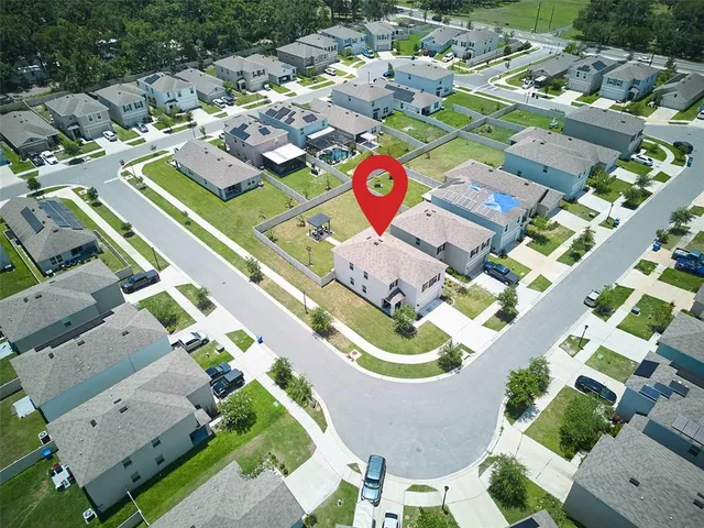 $423,900 | 10826 Trailing Vine Drive, Tampa, FL 33610