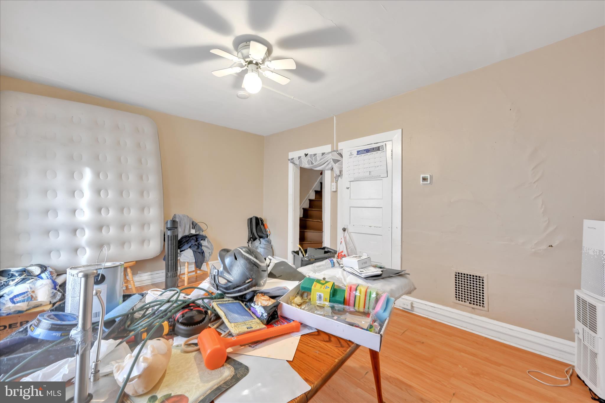 153 North Broad Street Lancaster, PA 17602 - Photo 25 of 38 a very nice looking room with a large window