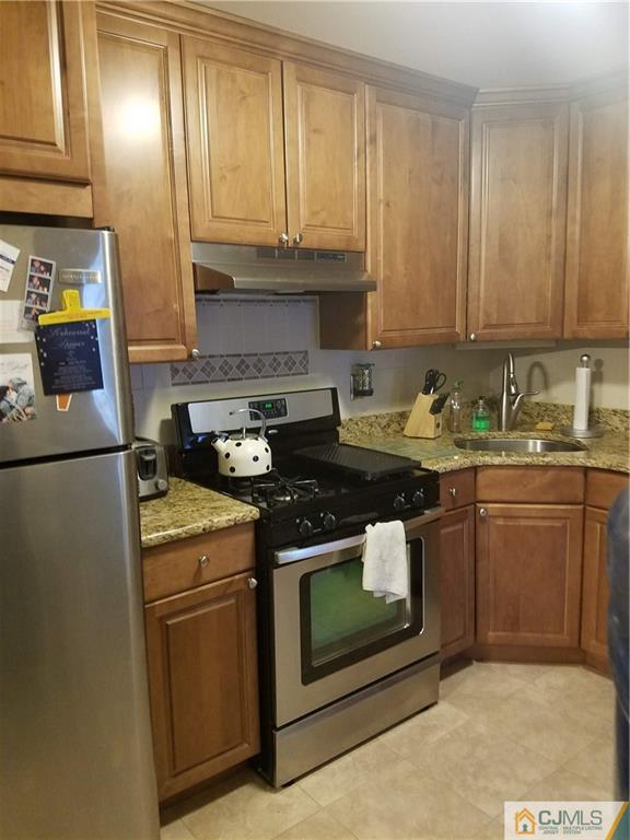 2807 Ridgefield Court, Unit 2807 Helmetta, NJ 08828 - Photo 3 of 24 Gallery Image 3