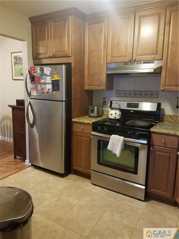 2807 Ridgefield Court, Unit 2807 Helmetta, NJ 08828 - Photo 4 of 24 Gallery Image 4