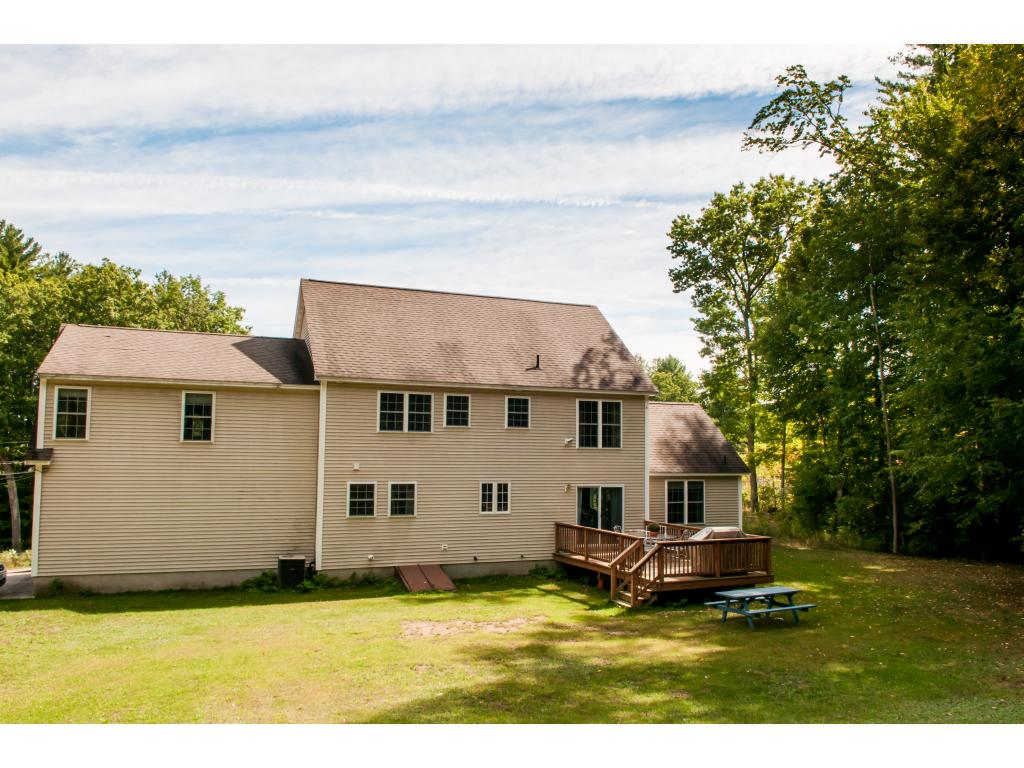 132 North Shore Road Derry, NH 03038 - Photo 4 of 36