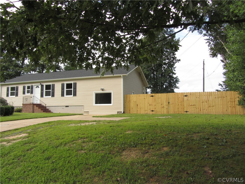 5120 Hemlock Road Quinton, VA 23141 - Photo 2 of 17 Gallery Image 2