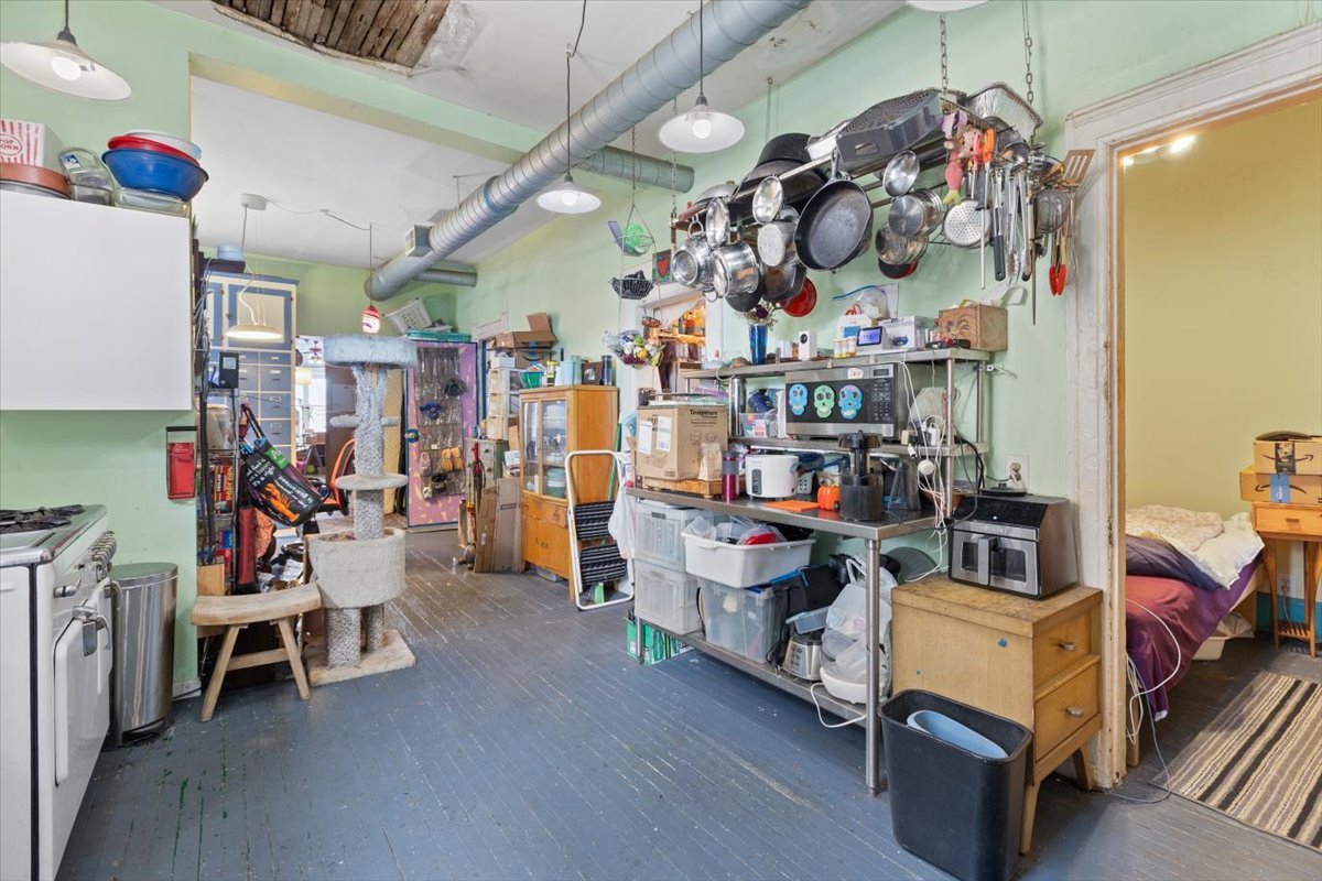 2605 West Division Street Chicago, IL 60622 - Photo 14 of 28 a room with storage and utility
