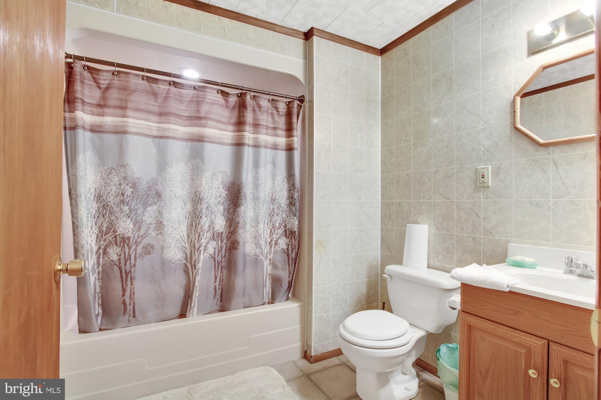 1951 Manor Road York, PA 17406 - Photo 23 of 50 Gallery Image 23