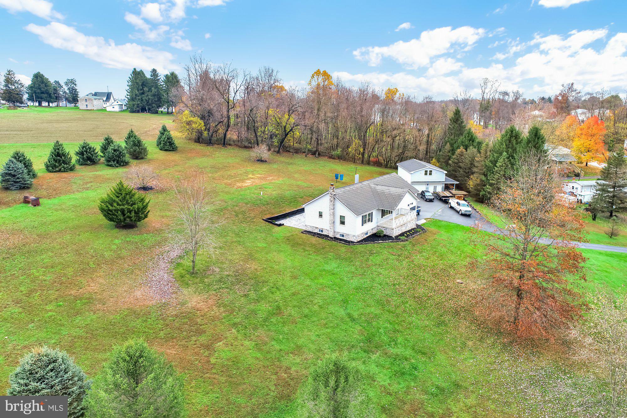 1951 Manor Road York, PA 17406 - Photo 5 of 50 Gallery Image 5
