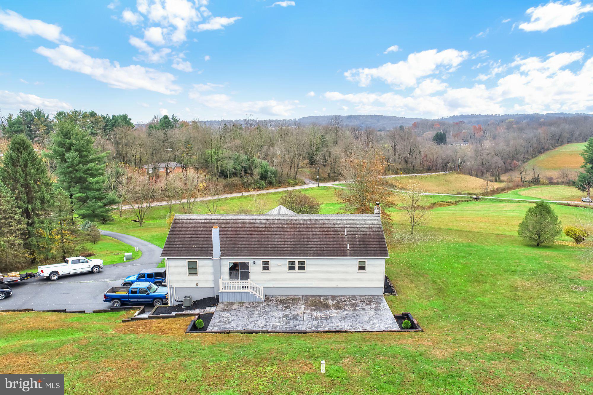 1951 Manor Road York, PA 17406 - Photo 8 of 50 Gallery Image 8