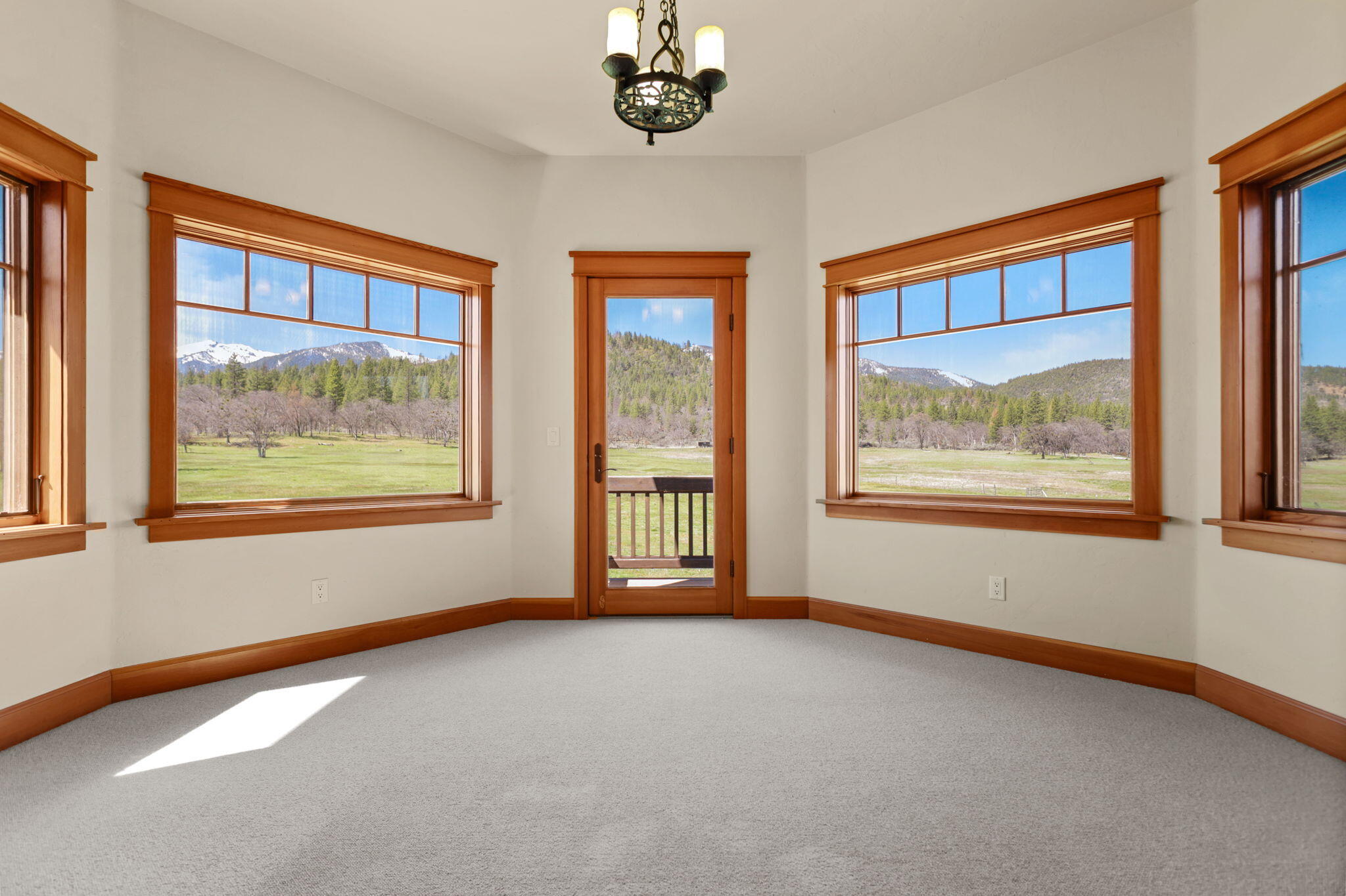 7530 Miners Creek Road Etna, CA 96027 - Photo 6 of 122 5-web-or-mls-LZ0A0015_1