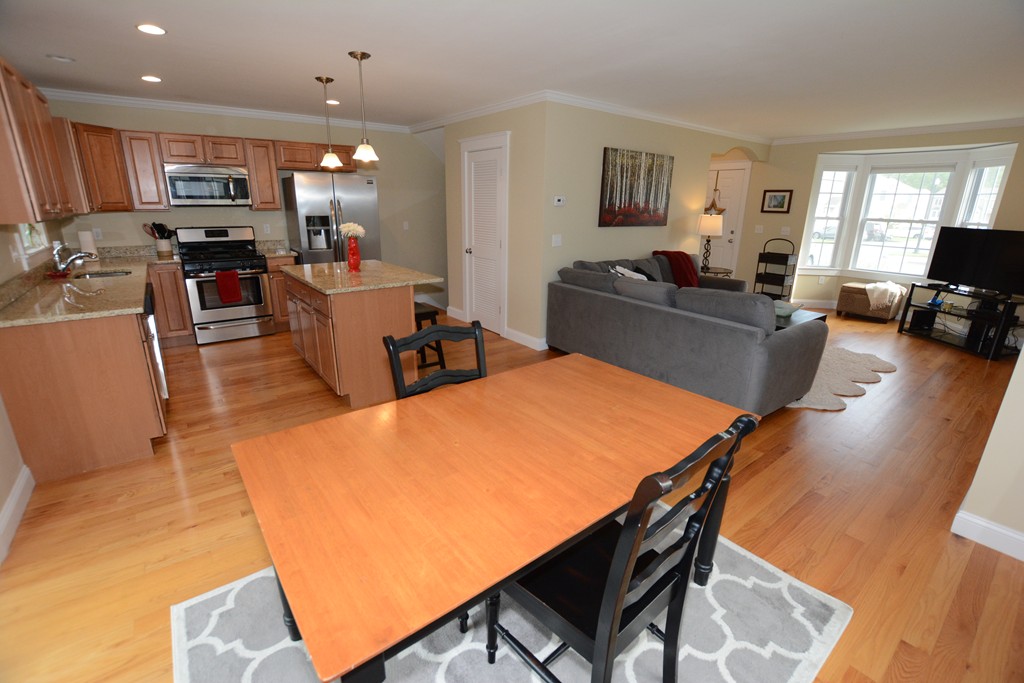 62 Turtle Brook Road, Unit 121 Canton, MA 02021 - Photo 2 of 29 Gallery Image 2