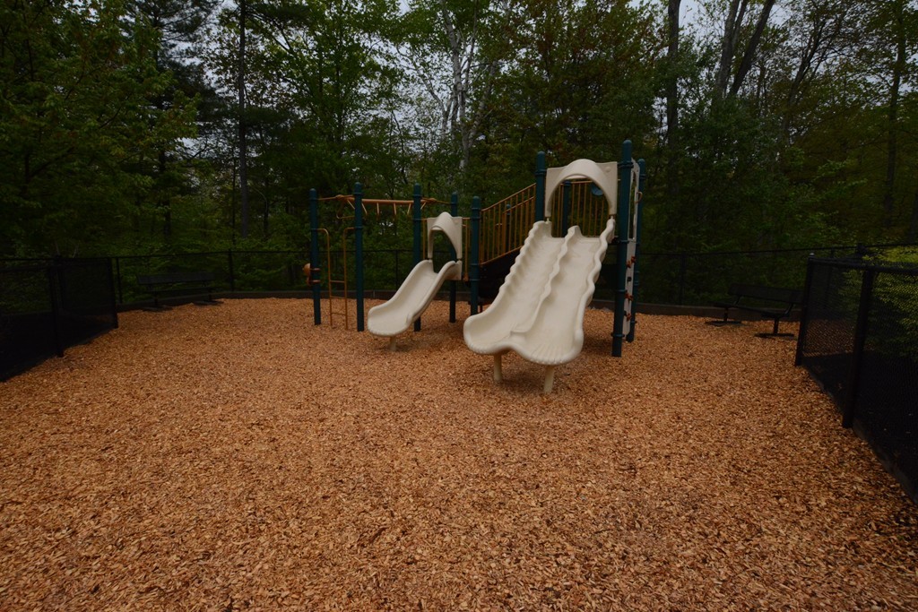 62 Turtle Brook Road, Unit 121 Canton, MA 02021 - Photo 25 of 29 Gallery Image 25