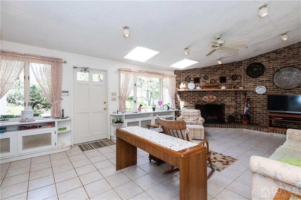 558 River Road Belle Mead, NJ 08502 - Photo 5 of 25 Gallery Image 5