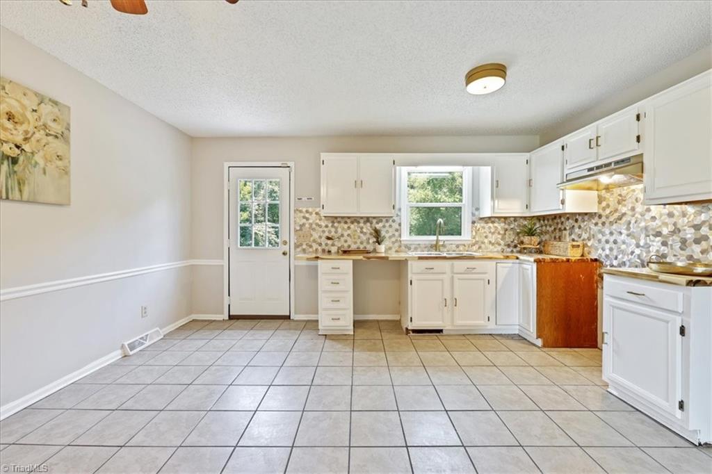 3894 Beeson Dairy Road Winston-Salem, NC 27105 - Photo 13 of 50