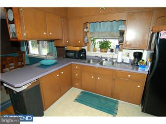 19 Mast Road Oley, PA 19547 - Photo 4 of 12 Kitchen