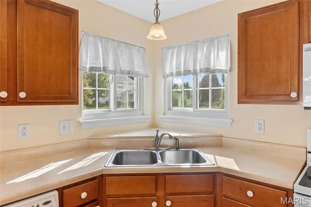 $365,000 | 2301 Preswyck Court, Maryville, IL 62062