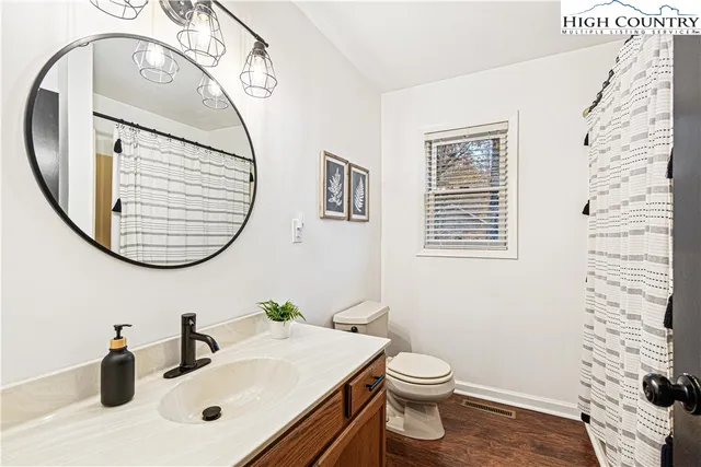 $575,000 | 151 Pond Creek Road, Beech Mountain, NC 28604