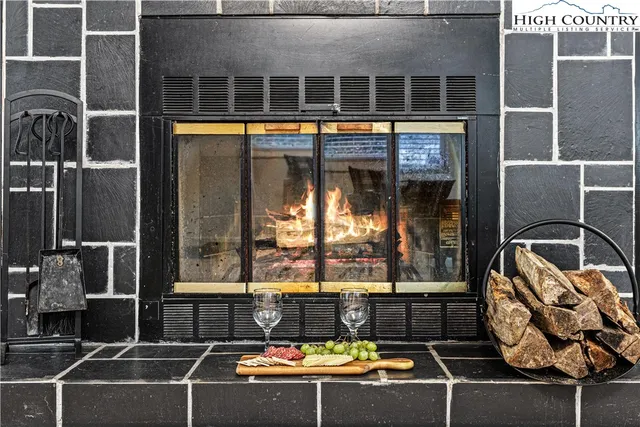 $575,000 | 151 Pond Creek Road, Beech Mountain, NC 28604