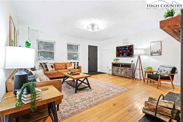 $575,000 | 151 Pond Creek Road, Beech Mountain, NC 28604