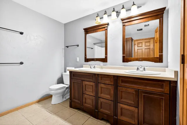 $335,000 | 1025 Mill Pond Circle, Weyauwega, WI 54983