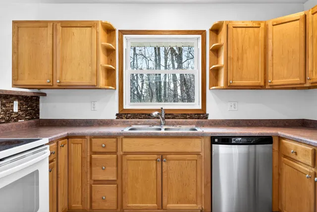 $335,000 | 1025 Mill Pond Circle, Weyauwega, WI 54983