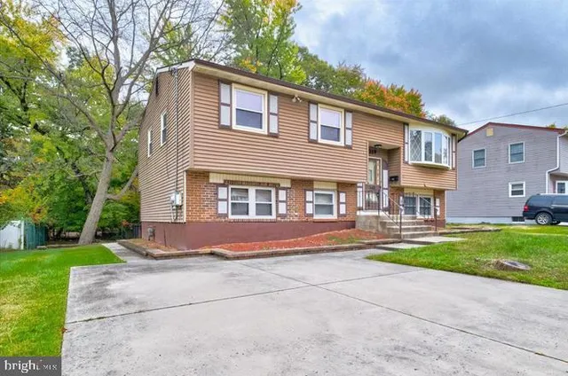 $329,999 | 219 Fairview Avenue, Lawnside, NJ 08045