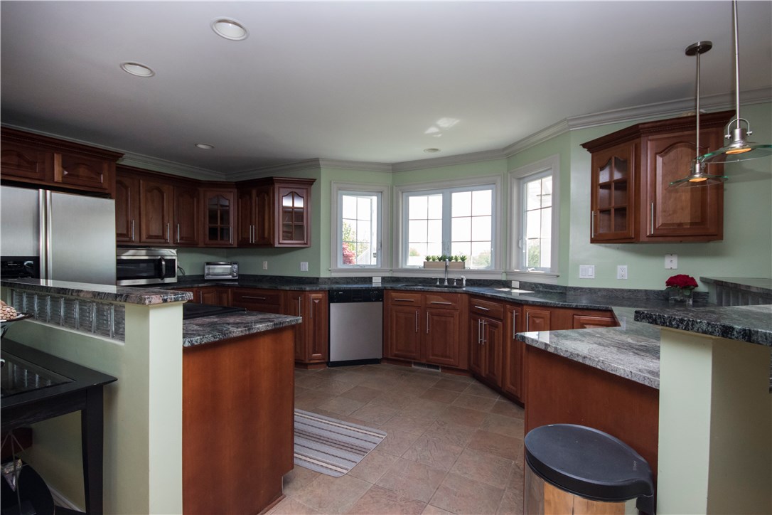 174 Touisset Road Warren, RI 02885 - Photo 8 of 40