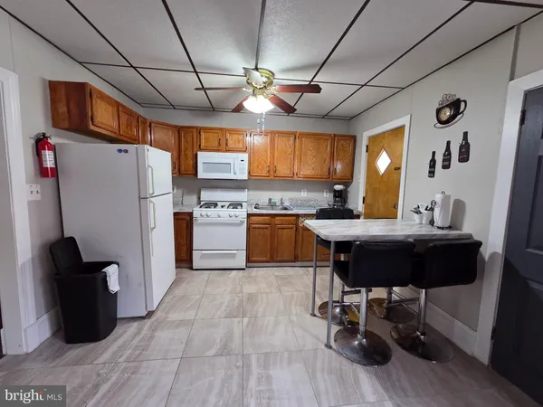 $1,375 | 312 Concord Avenue, Unit 2, Wilmington, DE 19802
