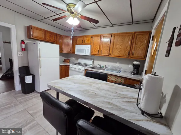 $1,375 | 312 Concord Avenue, Unit 2, Wilmington, DE 19802