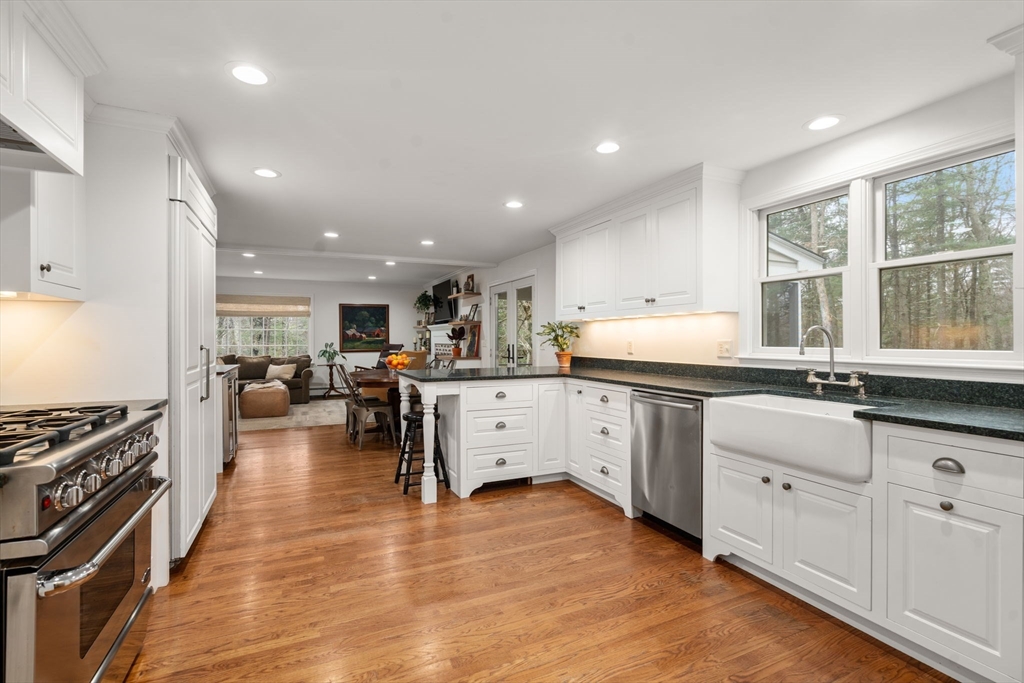 84 Old Orchard Road Sherborn, MA 01770 - Photo 13 of 32