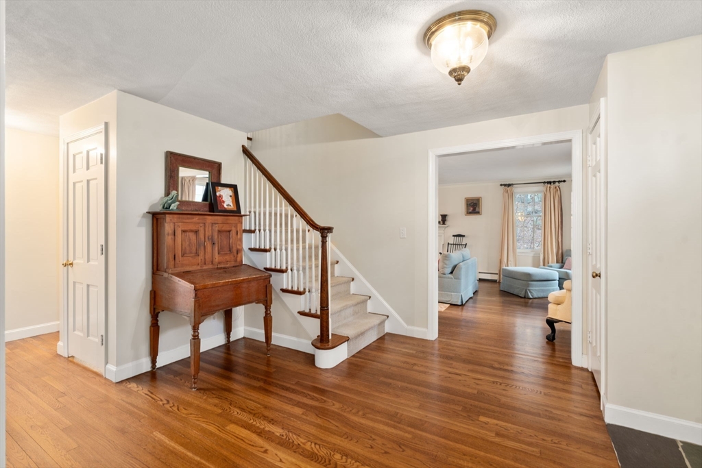 84 Old Orchard Road Sherborn, MA 01770 - Photo 18 of 32