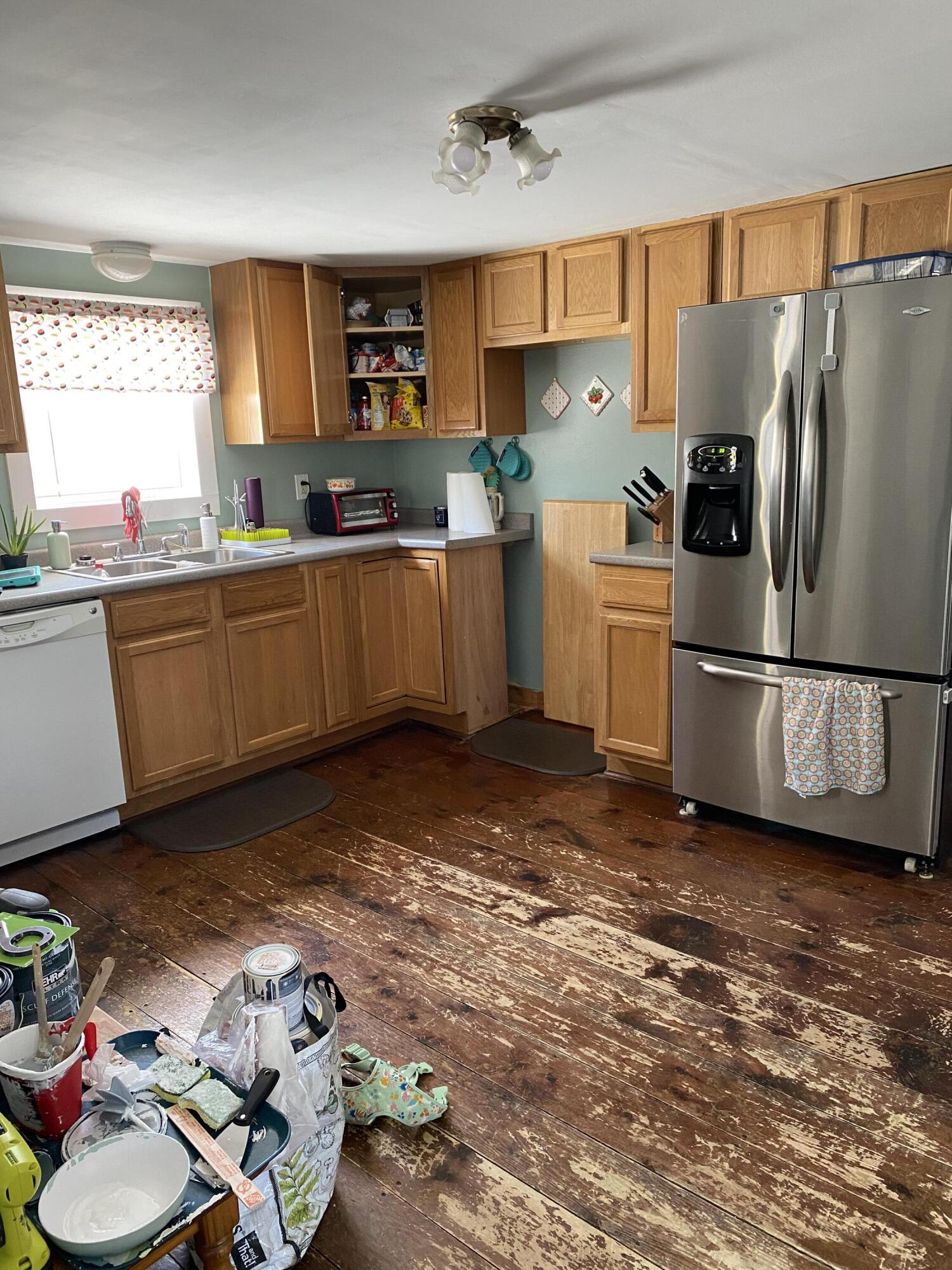 6 Linden Street Waterville, ME 04901 - Photo 7 of 22 Kitchen