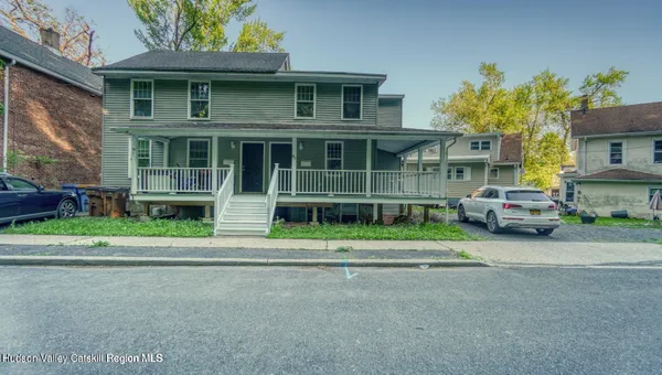 $2,100 | 80 Yeoman Street, Unit 2, Kingston, NY 12401