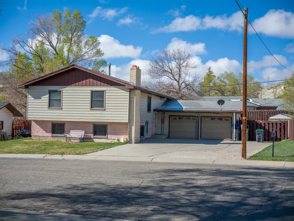 $327,000 | 145 Keith Drive, Green River, WY 82935