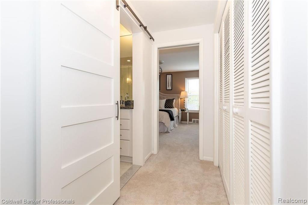 1339 Hampton Road Grosse Pointe Woods, MI 48236 - Photo 19 of 32