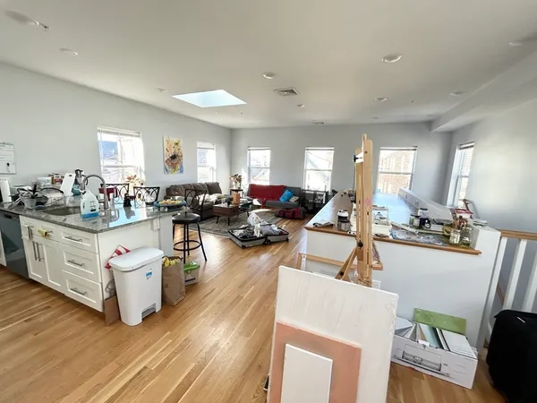 $3,700 | 65 Burrell Street, Unit 3, Boston, MA 02119