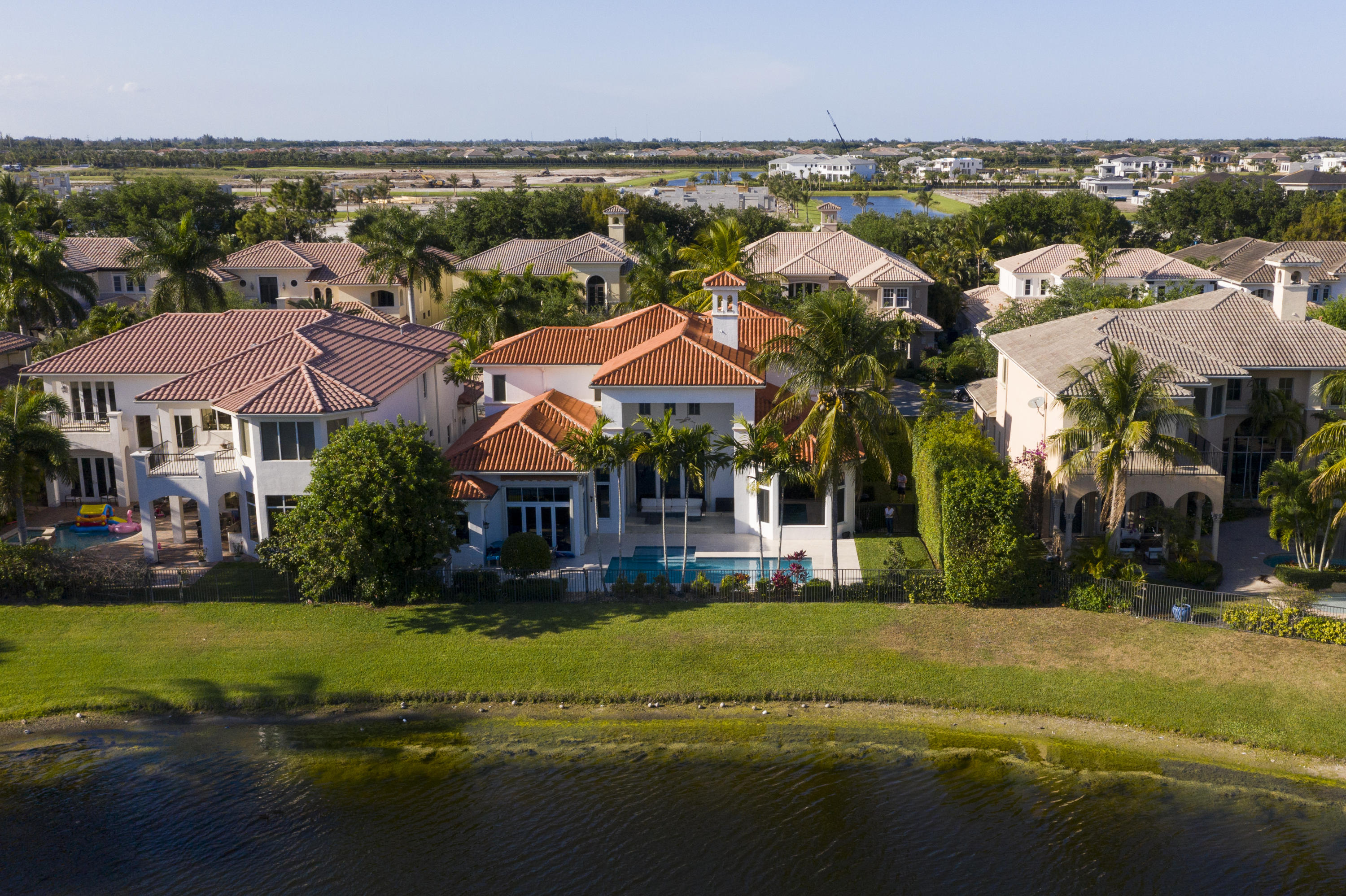 17706 Middlebrook Way Boca Raton, FL 33496 - Photo 40 of 61 a view of a town with brick building and large tree