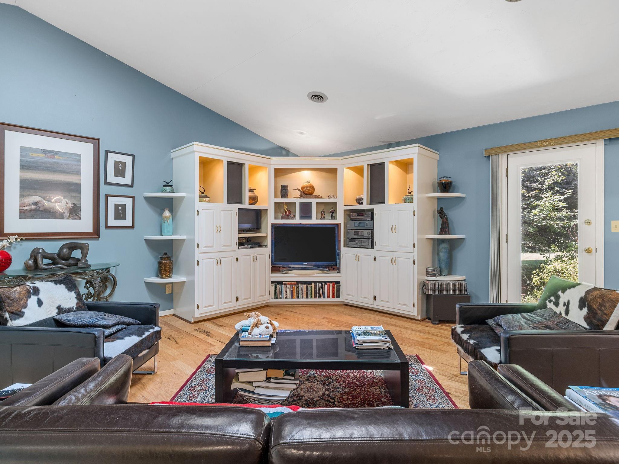 1517-1519 East Rutherford Street Landrum, SC 29356 - Photo 3 of 48