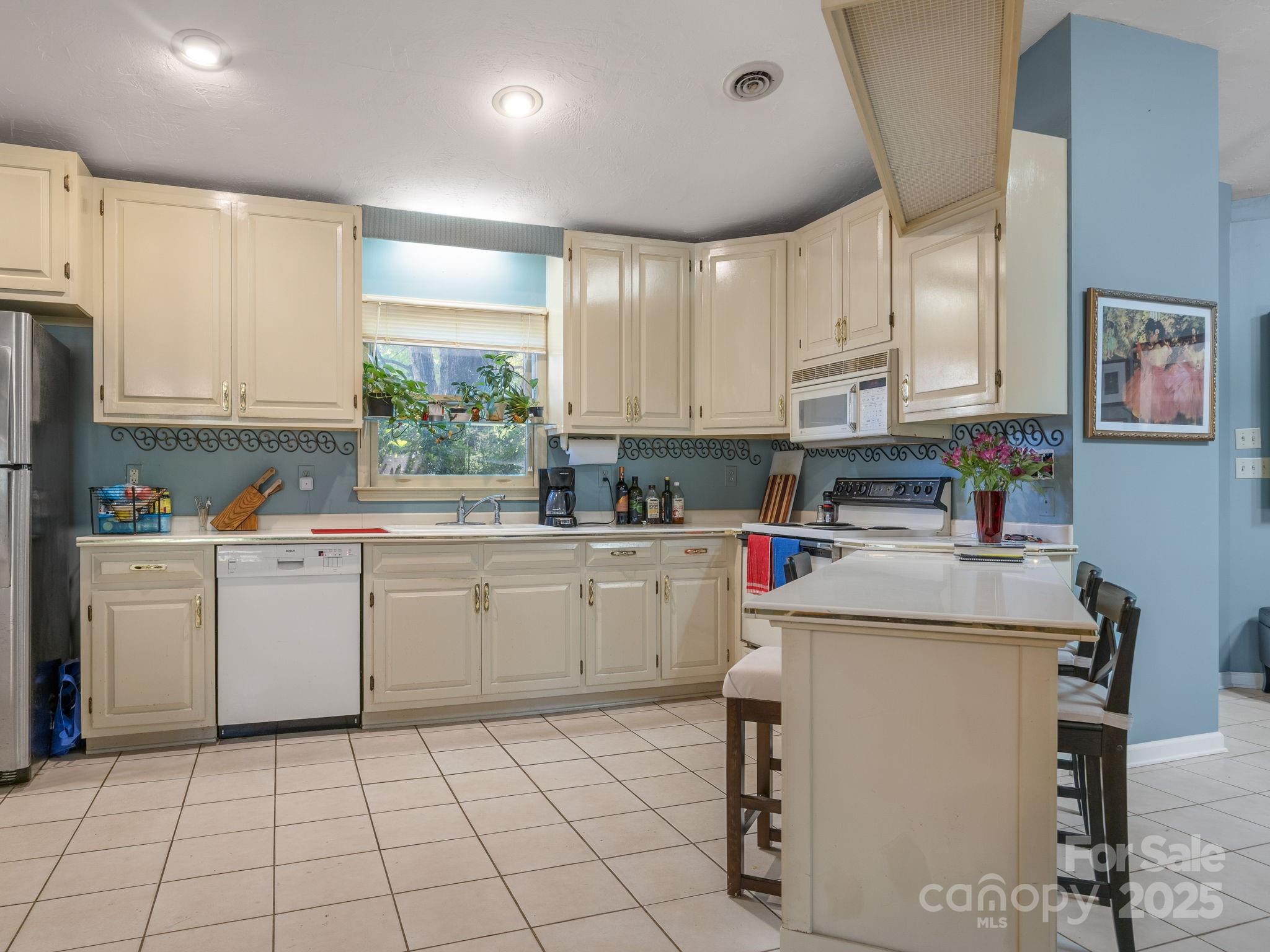 1517-1519 East Rutherford Street Landrum, SC 29356 - Photo 4 of 48