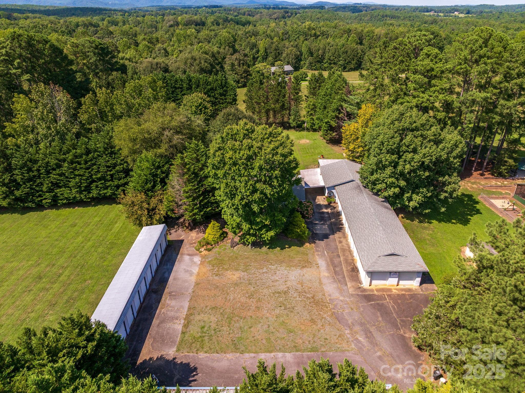 1517-1519 East Rutherford Street Landrum, SC 29356 - Photo 47 of 48