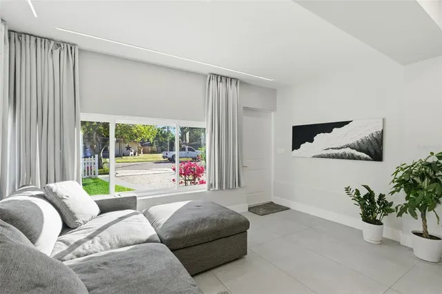 $494,999 | 2009 1st Avenue East, Bradenton, FL 34208