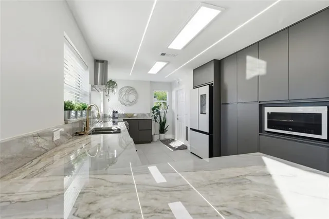 $494,999 | 2009 1st Avenue East, Bradenton, FL 34208