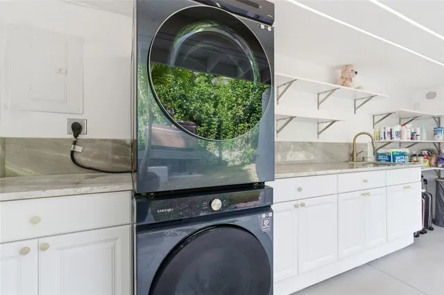 $494,999 | 2009 1st Avenue East, Bradenton, FL 34208