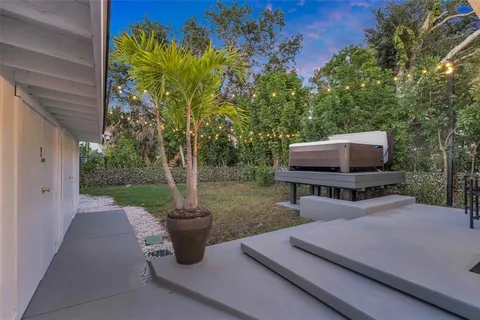 $494,999 | 2009 1st Avenue East, Bradenton, FL 34208