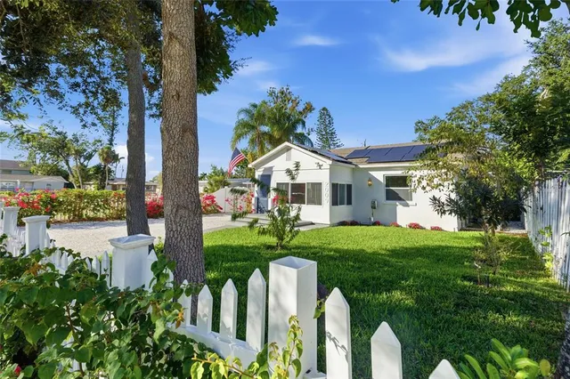 $494,999 | 2009 1st Avenue East, Bradenton, FL 34208