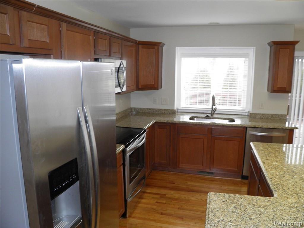 407 Springfield Drive Canton, MI 48188 - Photo 7 of 30