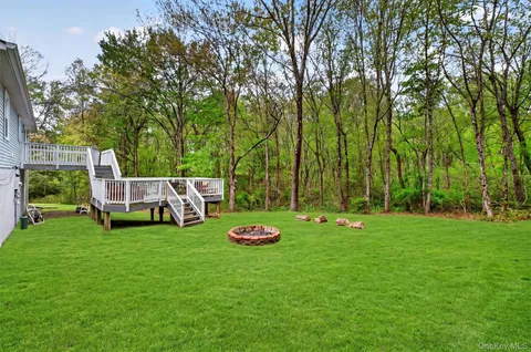 $499,900 | 79 Wendy Drive, Poughquag, NY 12570