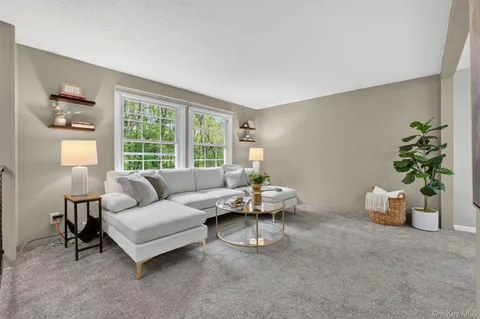 $499,900 | 79 Wendy Drive, Poughquag, NY 12570