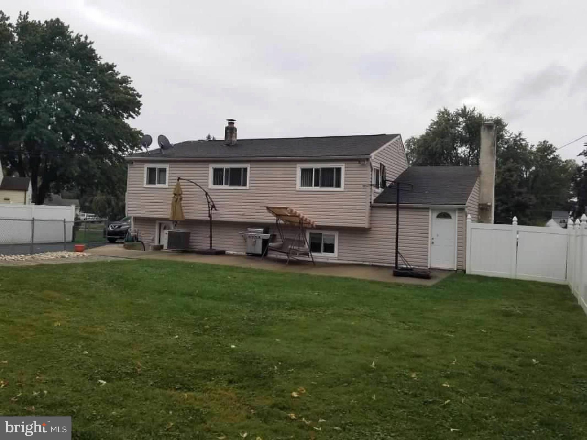 679 Cypress Road Warminster, PA 18974 - Photo 18 of 19 Nice size and fenced in yard