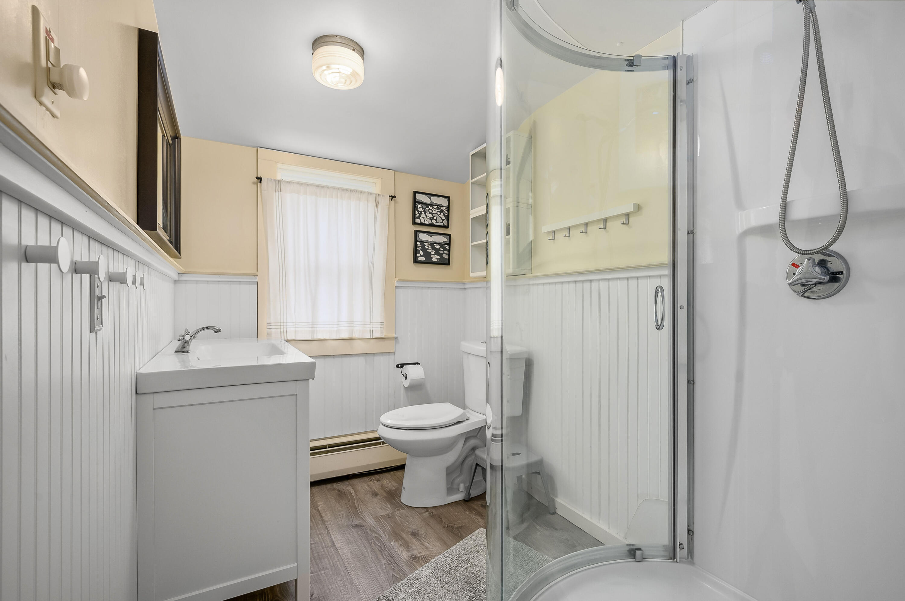 15 Ellerslie Road Orleans, MA 02653 - Photo 26 of 50 2nd floor bath