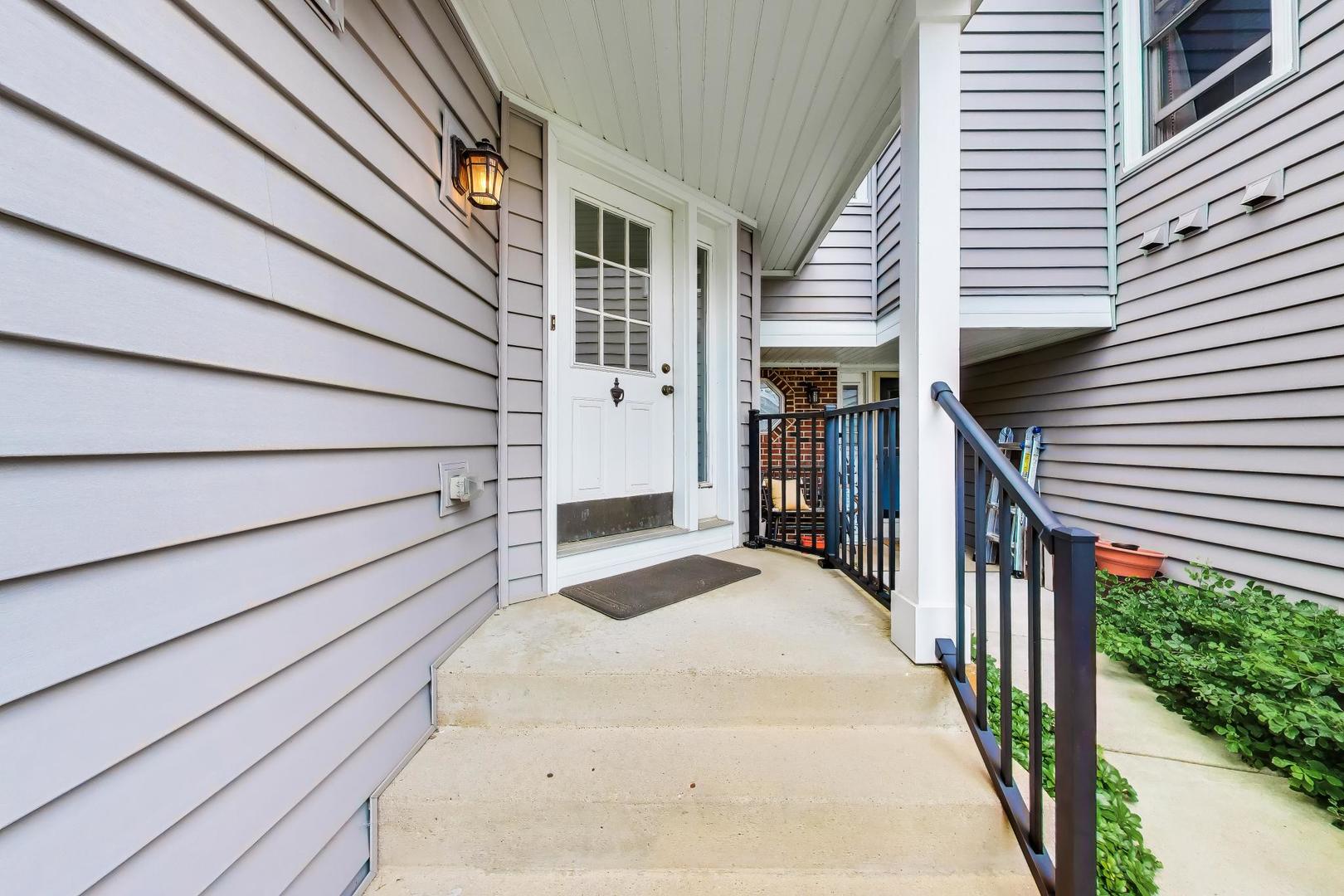 1951 Stillwater Road Arlington Heights, IL 60004 - Photo 4 of 30