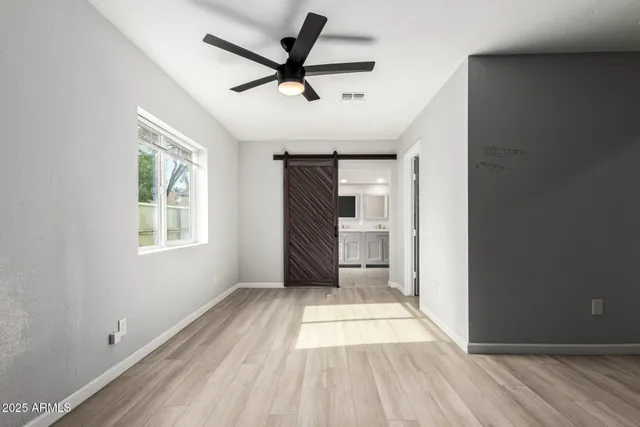 $575,000 | 3336 East Earll Drive, Phoenix, AZ 85018